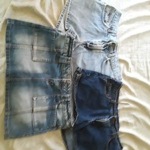 2 Jean shorts 1 mini skirt